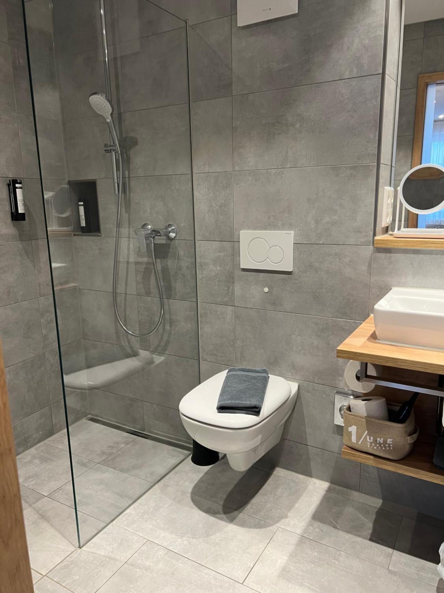 Hotel Restaurant Kochschule Roessle Elzach Luaran gambar